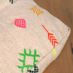 Pouf Kilim - Symboles berbères multicolores
