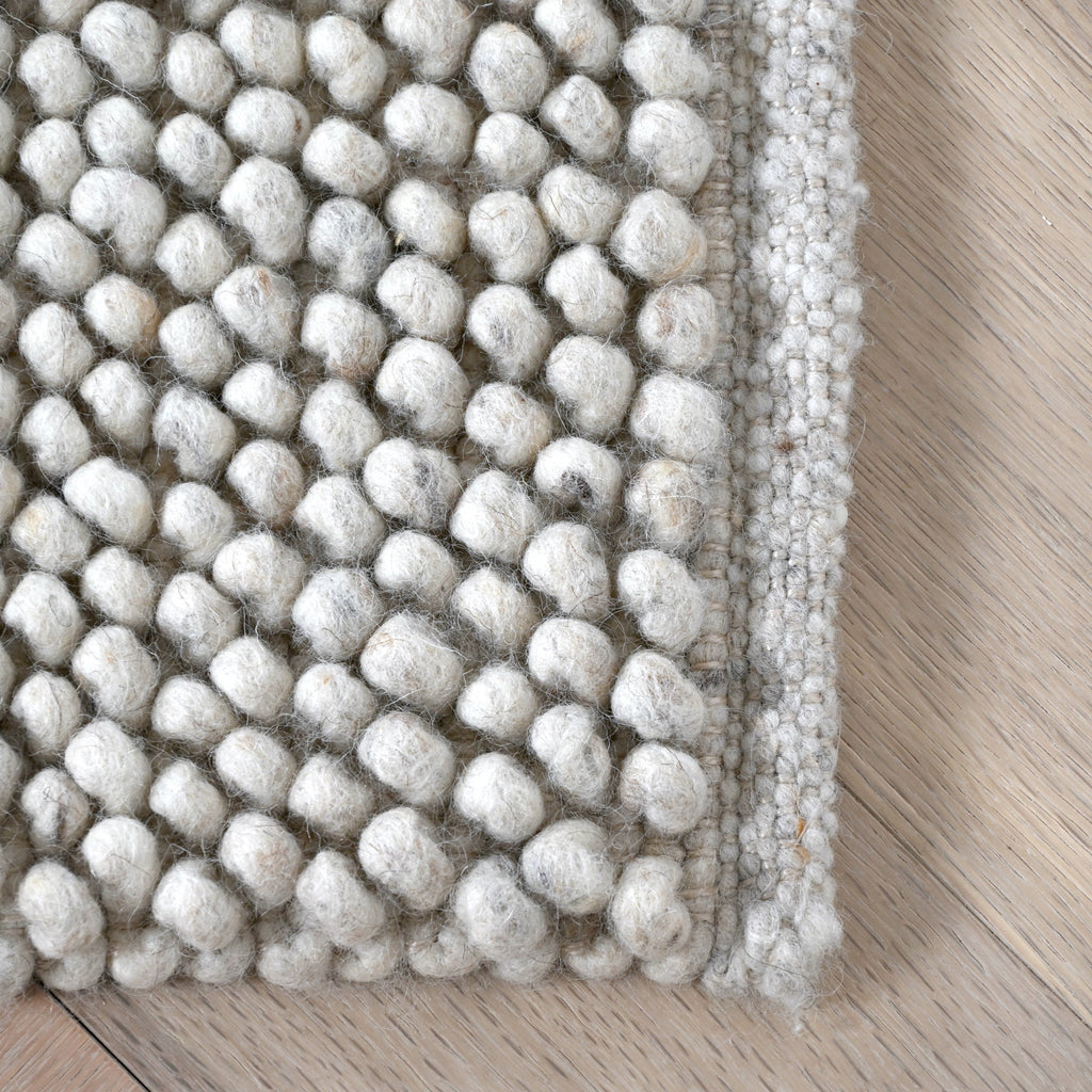 Tapis boule de laine Tissé main - Gris clair